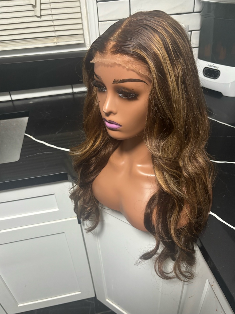 Brown Highlighted Lace Front Wig - Natural Wave - Picture 3 of 8